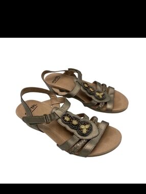 Earth Pisa Falmouth Women's Sandals – Platinum Beaded Leather